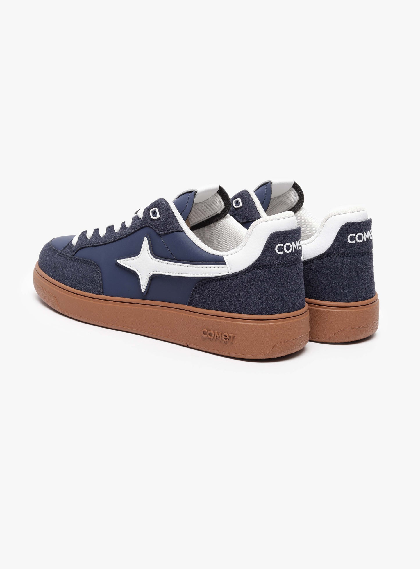 Back view of Comet shoe