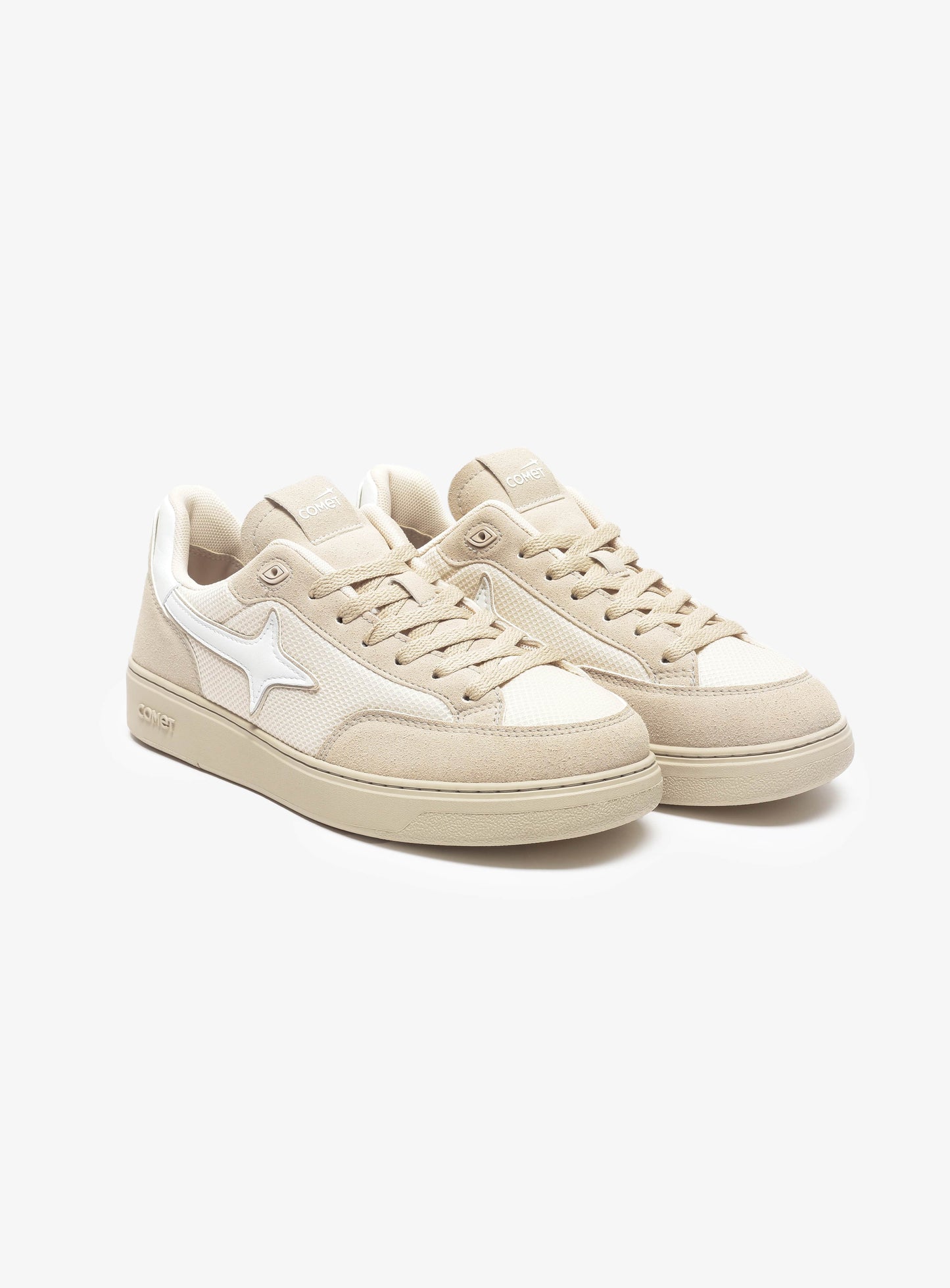 Front view of Comet shoe