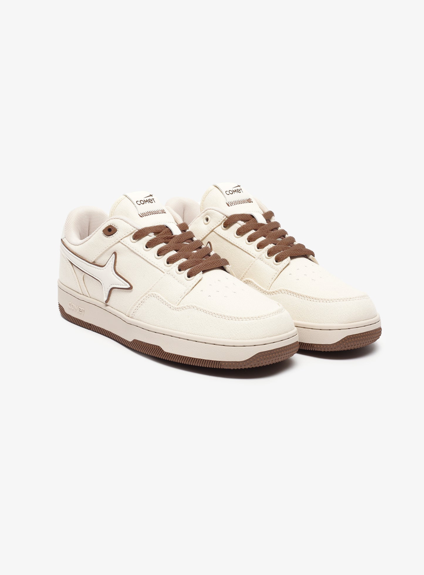 Front view of Comet shoe