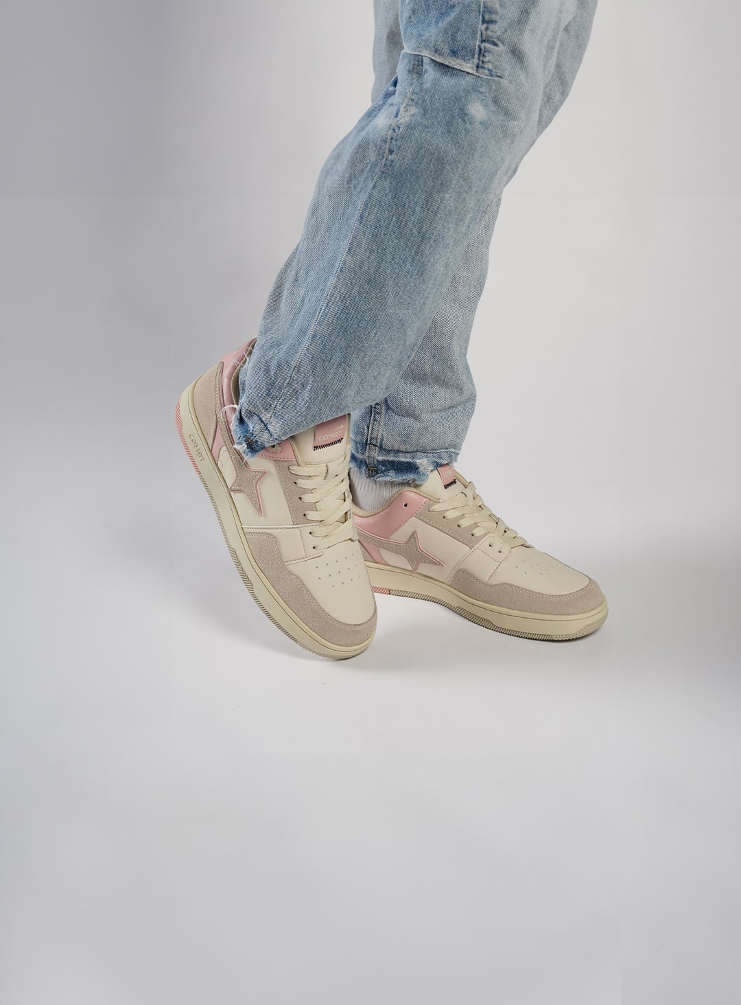 Lifestyle photo of Comet shoes in use