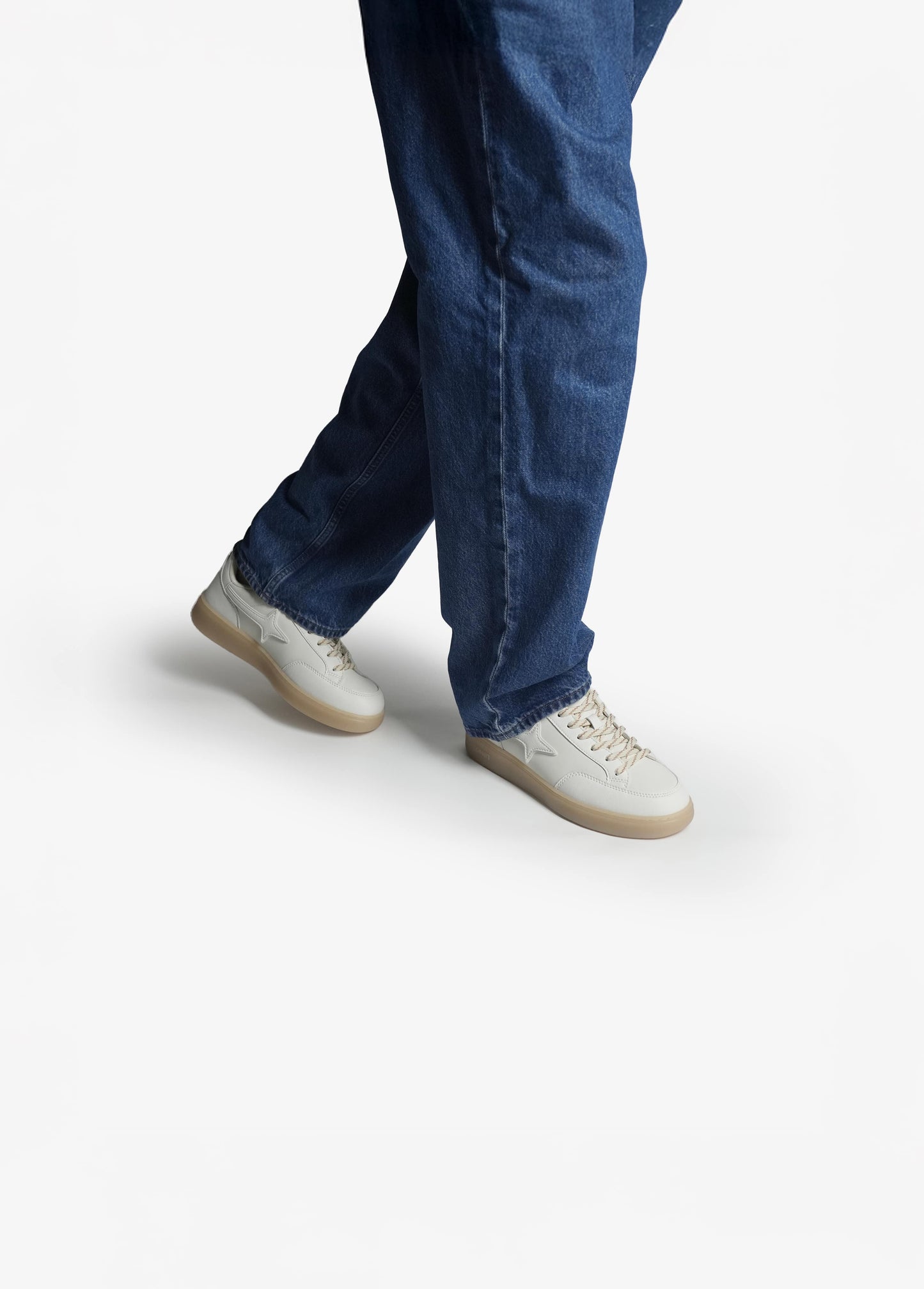 Lifestyle photo of Comet shoes in use