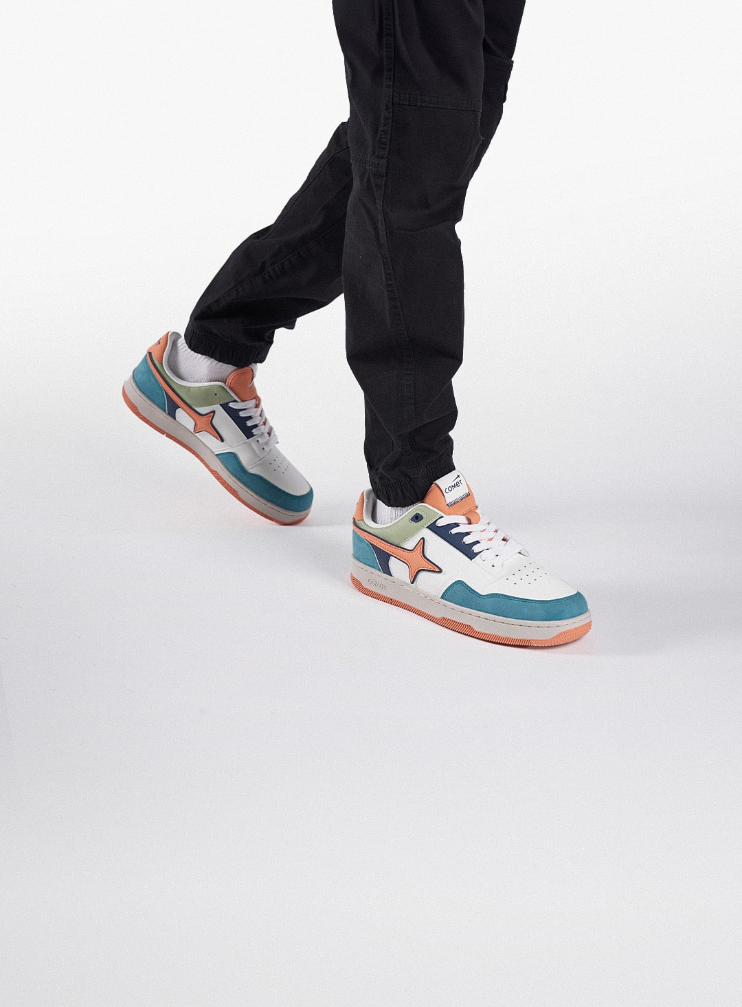 Lifestyle photo of Comet shoes in use